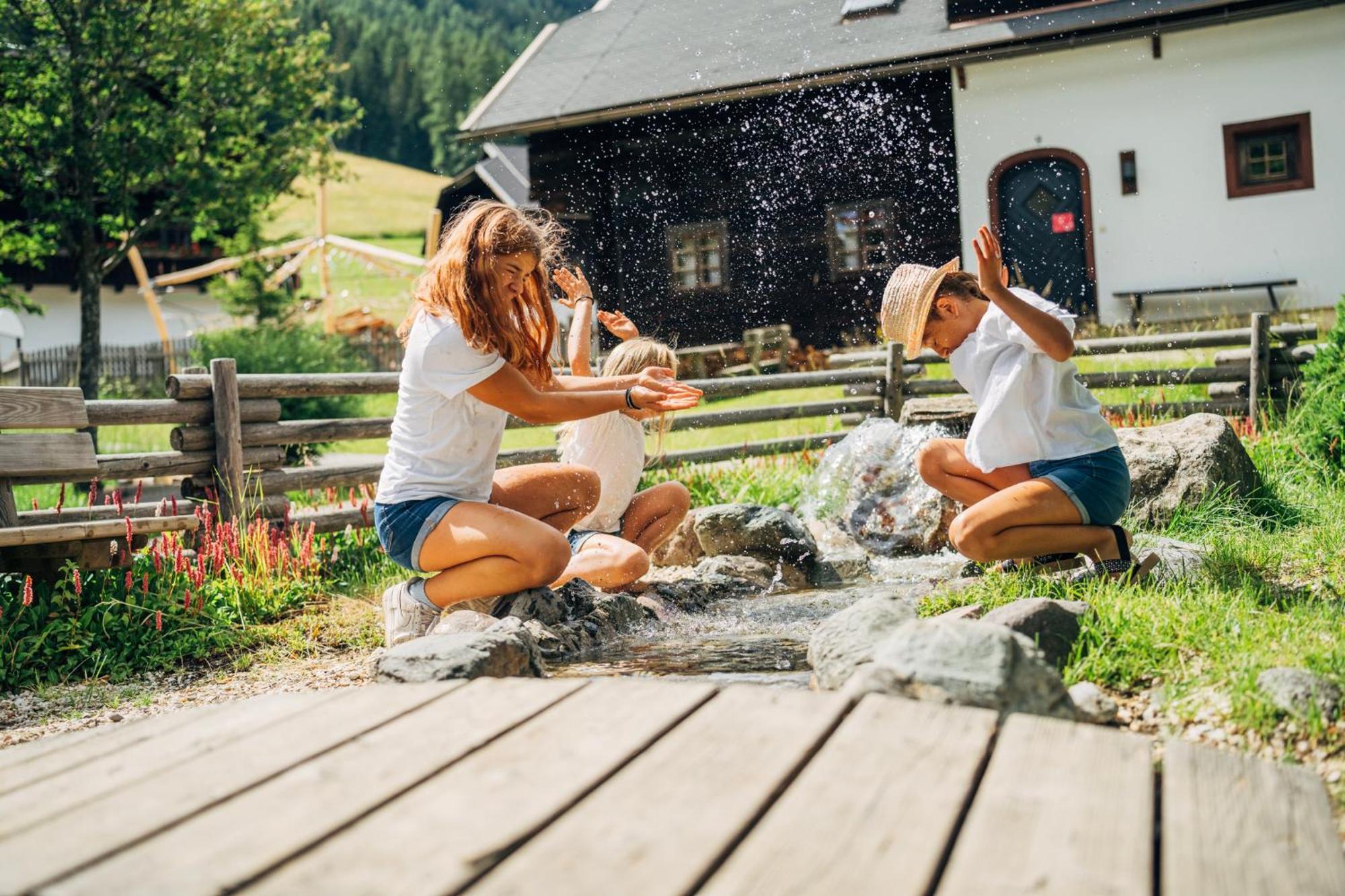 Slow Travel Resort Kirchleitn บาด ไคลน์เคิร์ชไฮม์ ภายนอก รูปภาพ